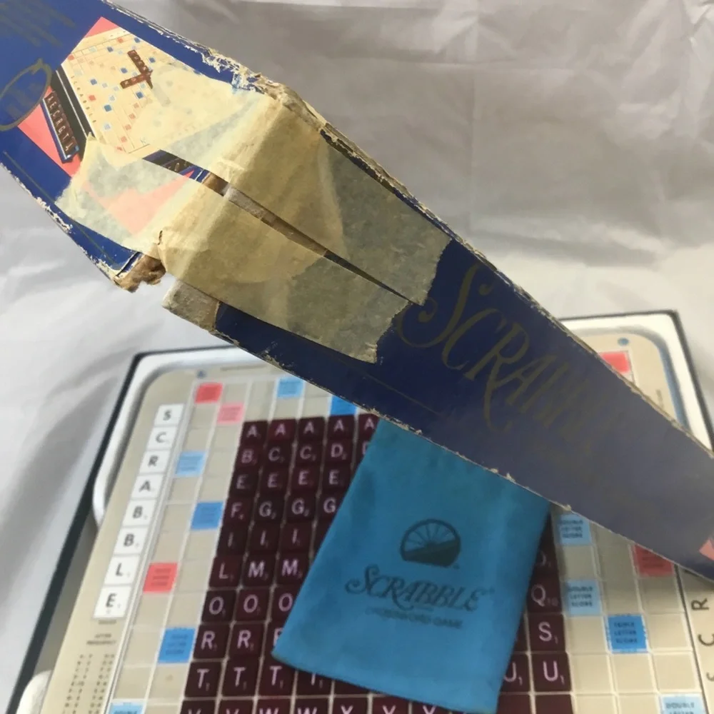 VTG Scrabble Game Deluxe Edition Turntable Burgandy Tiles 76 Blue Trays Complete